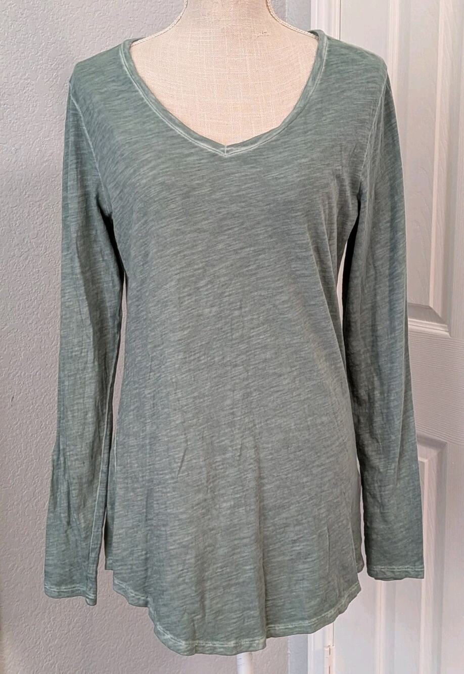 Peruvian Connection Women's Size MEDIUM Sage Green 100% Cotton Long Sleeve Shirt